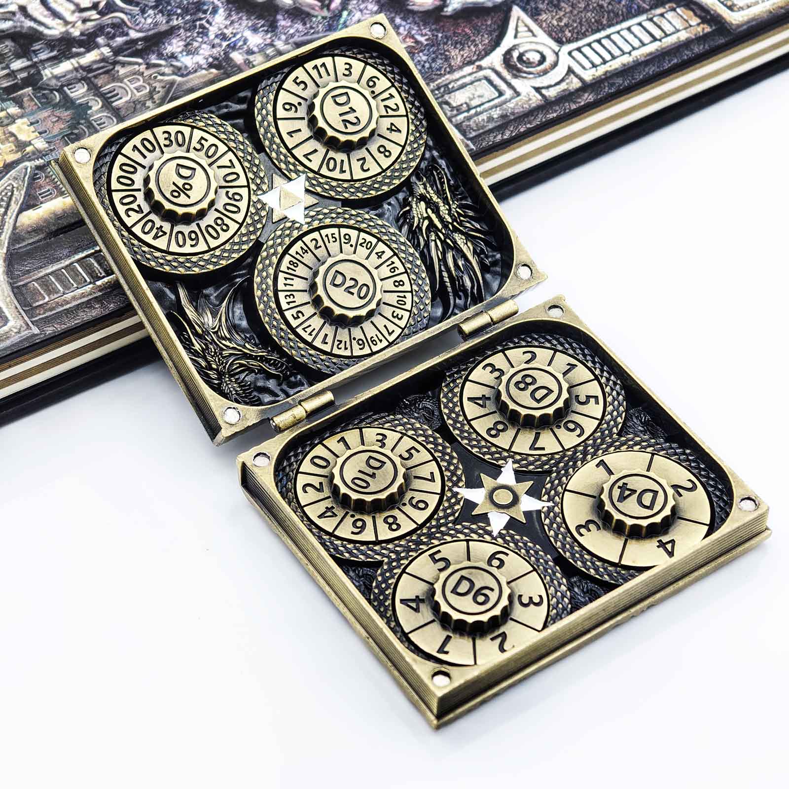 Board Game Dungeons And Dragons - Zestaw kości metalowych 7 w 1