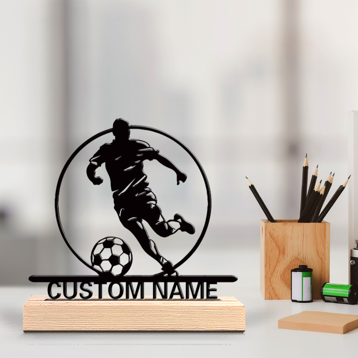 Board Game Football - Metalowa statuetka piłkarza z imieniem, drewniana