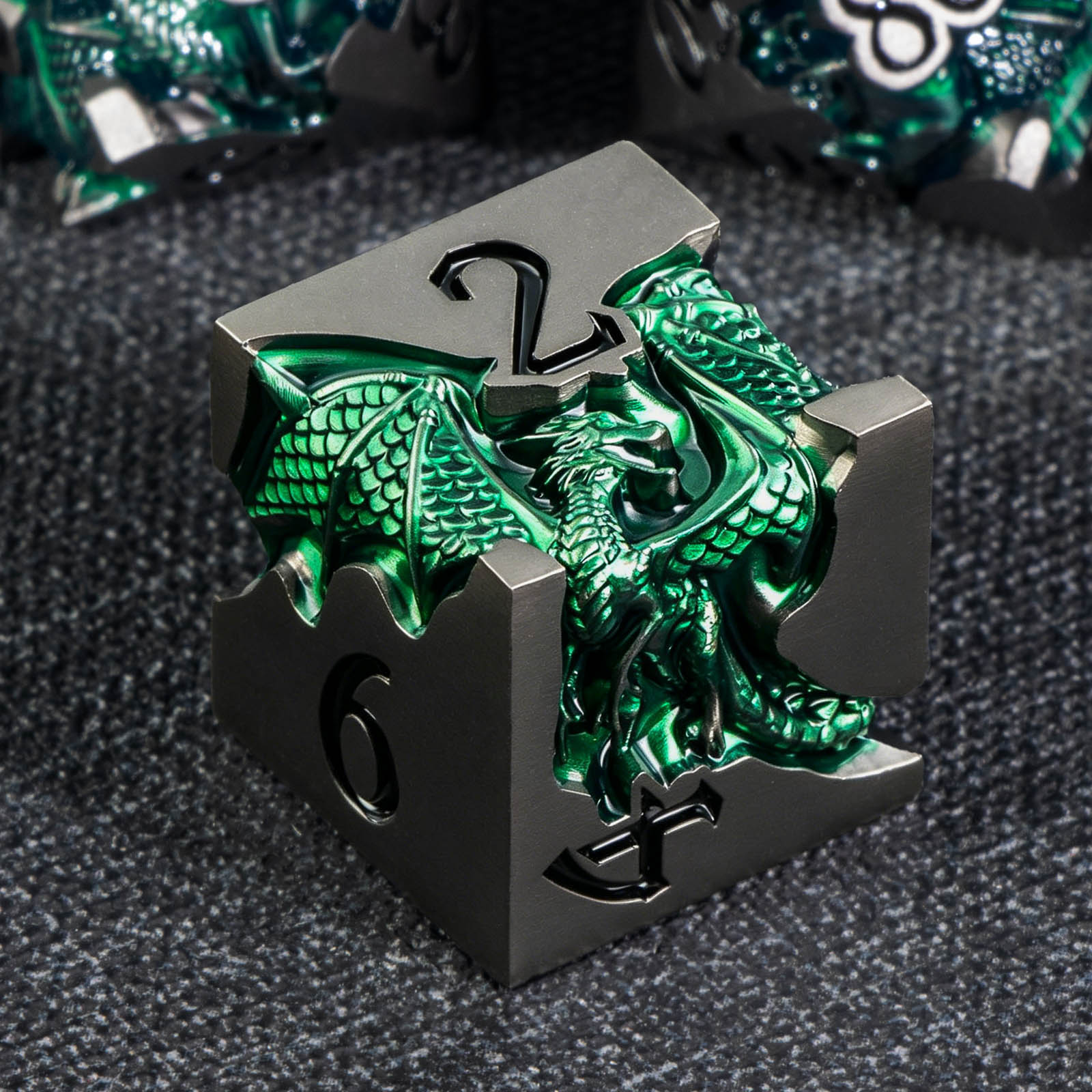 Dice Tower Wooden - Zestaw kości Dragon DND do gier