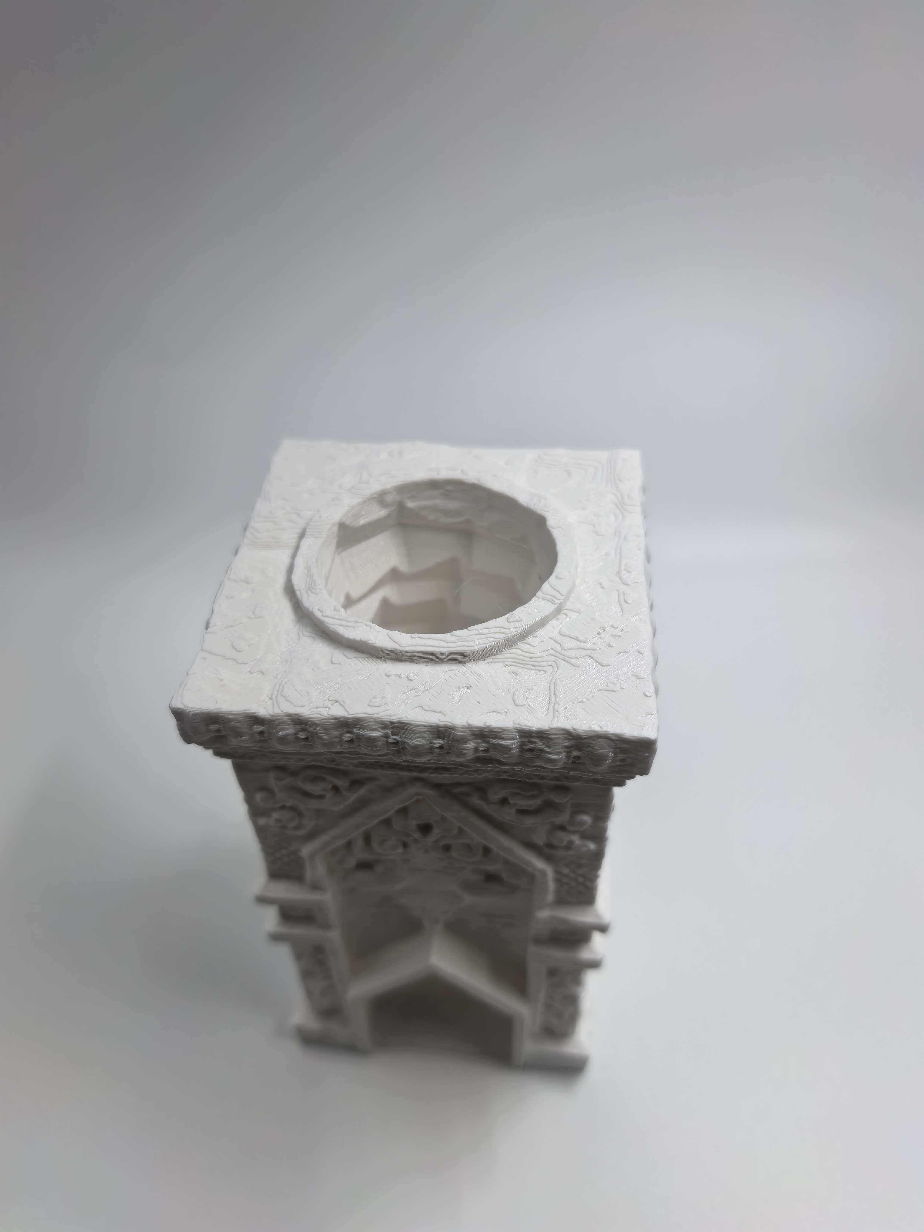 Mini Przenośna Wieża na Kostki – Dice Tower Wooden recenzja i cena